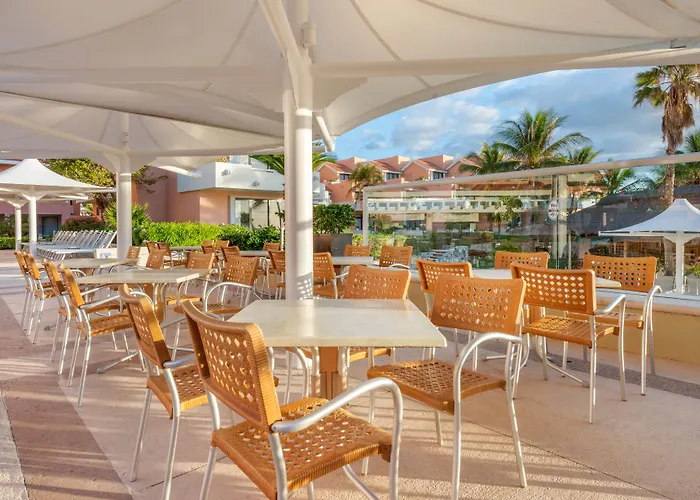Wyndham Grand Cancun All Inclusive Resort & Villas